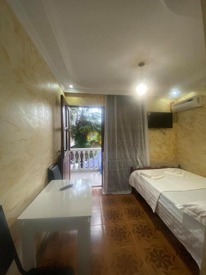 Elite Palace Plus Hotel Batumi Ngoại thất bức ảnh
