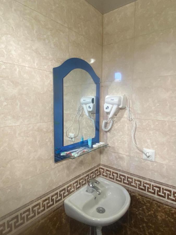 Elite Palace Plus Hotel Batumi Ngoại thất bức ảnh