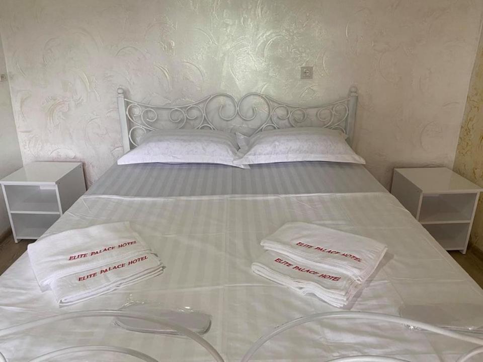 Elite Palace Plus Hotel Batumi Ngoại thất bức ảnh