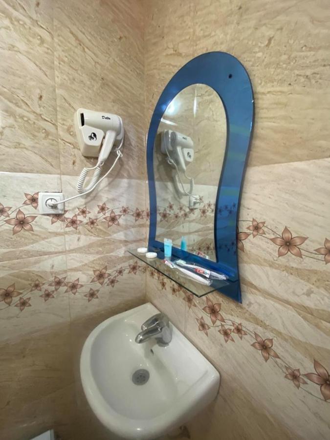 Elite Palace Plus Hotel Batumi Ngoại thất bức ảnh
