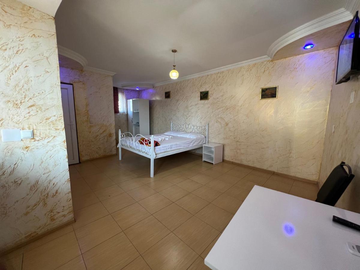 Elite Palace Plus Hotel Batumi Ngoại thất bức ảnh