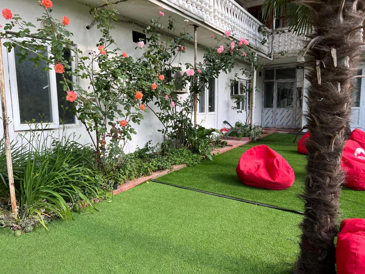 Elite Palace Plus Hotel Batumi Ngoại thất bức ảnh